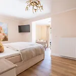 Waldhotel Und Restaurant Zeitreise * برامشه