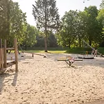 Waldhotel Und Restaurant Zeitreise فندق *