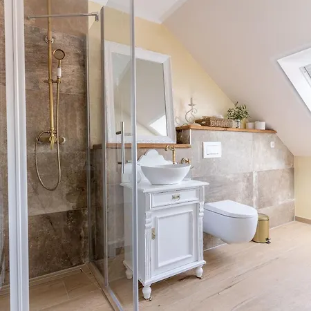 Waldhotel Und Restaurant Zeitreise ホテル *