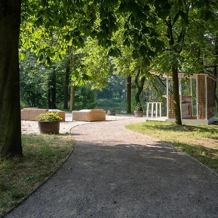 Waldhotel Und Restaurant Zeitreise Hotell *