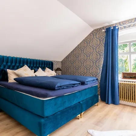 Waldhotel Und Restaurant Zeitreise ホテル ブラームシェ