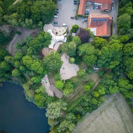 Waldhotel Und Restaurant Zeitreise * ブラームシェ