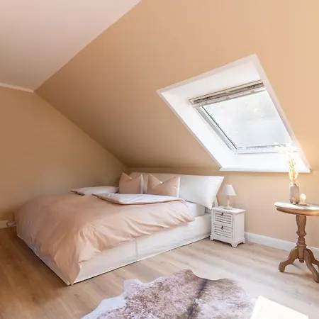 Waldhotel Und Restaurant Zeitreise ホテル ブラームシェ