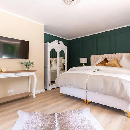 Hotel Waldhotel Und Restaurant Zeitreise *