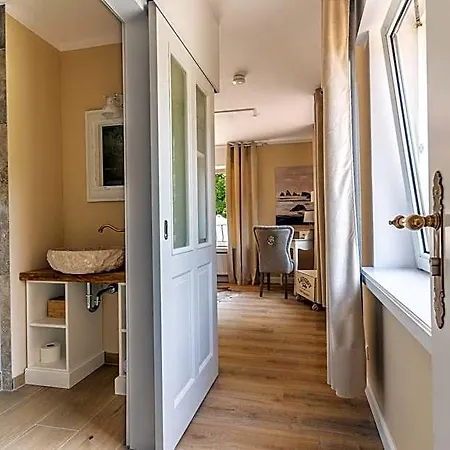 Waldhotel Und Restaurant Zeitreise Hotel