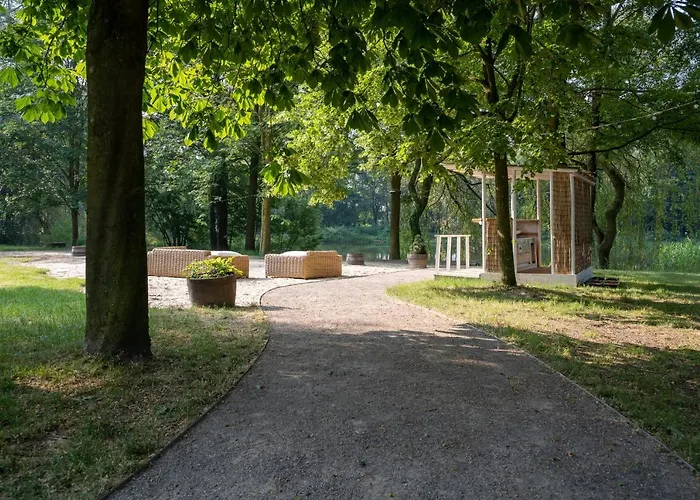 Waldhotel Und Restaurant Zeitreise 호텔 *
